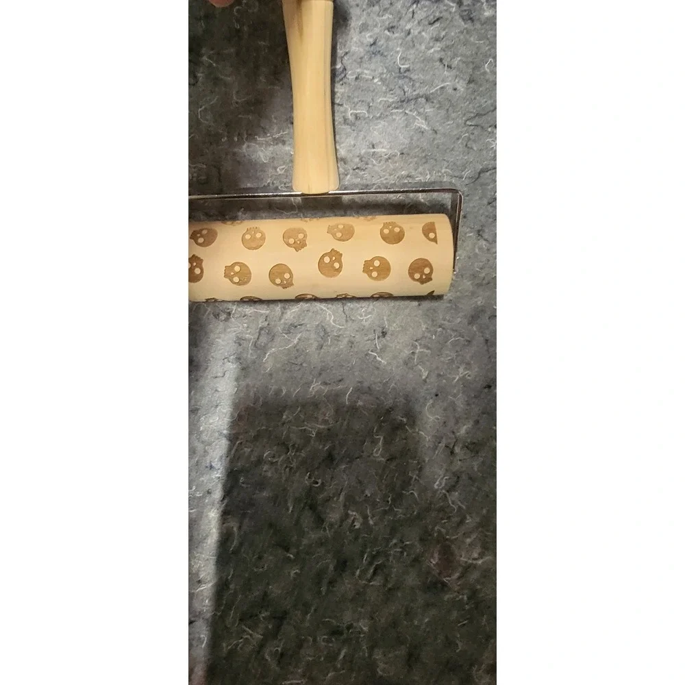 Halloween Wooden‎ Pie Crest/Cookies Roller with Skulls
